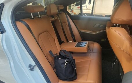 BMW 3 серия, 2022 год, 3 600 000 рублей, 10 фотография
