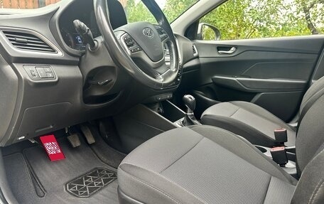 Hyundai Solaris II рестайлинг, 2018 год, 1 300 000 рублей, 11 фотография