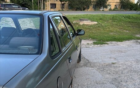 Daewoo Nexia I рестайлинг, 2000 год, 98 000 рублей, 6 фотография