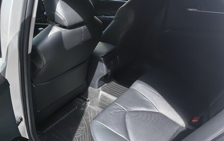 Toyota Camry, 2019 год, 2 800 000 рублей, 10 фотография