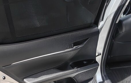 Toyota Camry, 2019 год, 2 800 000 рублей, 11 фотография