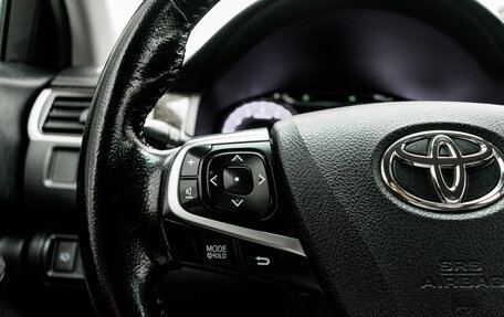 Toyota Camry, 2017 год, 2 290 000 рублей, 17 фотография