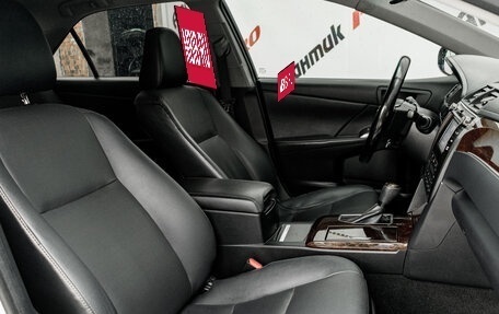 Toyota Camry, 2017 год, 2 290 000 рублей, 15 фотография