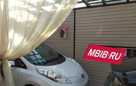 Nissan Leaf I, 2013 год, 590 000 рублей, 8 фотография