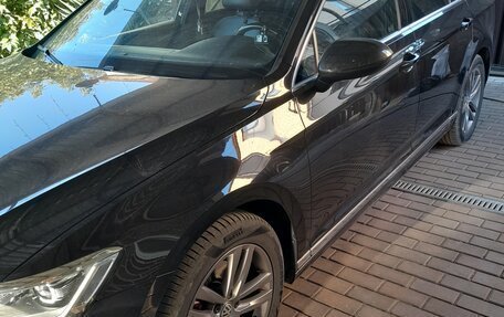 Volkswagen Passat B8 рестайлинг, 2018 год, 2 050 000 рублей, 2 фотография
