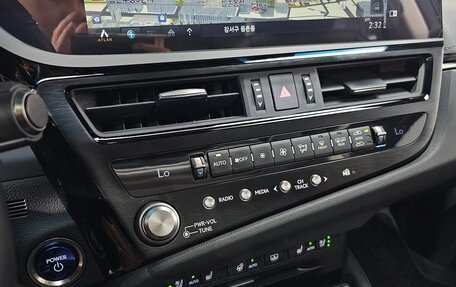 Lexus ES VII, 2022 год, 4 167 415 рублей, 17 фотография