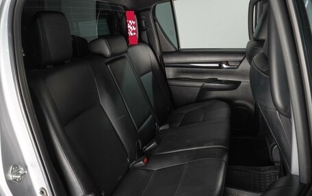Toyota Hilux VIII, 2019 год, 4 699 000 рублей, 7 фотография