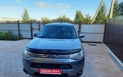 Mitsubishi Outlander III рестайлинг 3, 2013 год, 1 445 000 рублей, 1 фотография