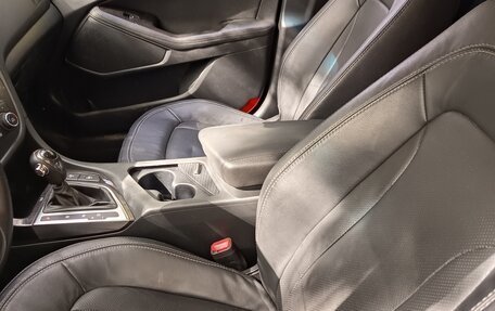 KIA K5 I рестайлинг, 2011 год, 980 000 рублей, 3 фотография