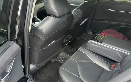 Toyota Camry, 2020 год, 2 900 000 рублей, 3 фотография