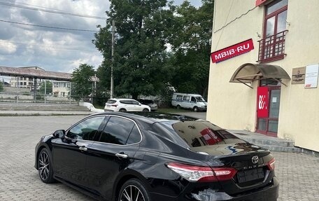 Toyota Camry, 2020 год, 2 900 000 рублей, 5 фотография