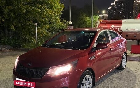 KIA Rio III рестайлинг, 2015 год, 1 100 000 рублей, 2 фотография