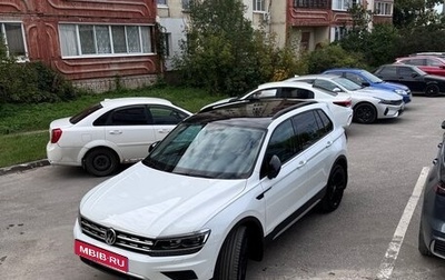Volkswagen Tiguan II, 2018 год, 2 770 000 рублей, 1 фотография