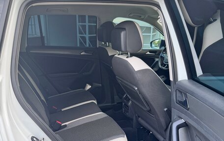 Volkswagen Tiguan II, 2018 год, 2 770 000 рублей, 8 фотография