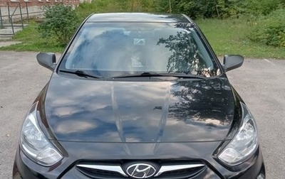 Hyundai Solaris II рестайлинг, 2014 год, 800 000 рублей, 1 фотография