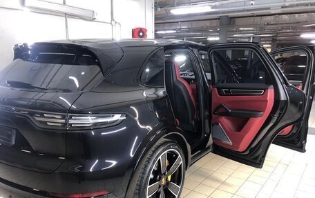 Porsche Cayenne III, 2020 год, 13 300 000 рублей, 4 фотография