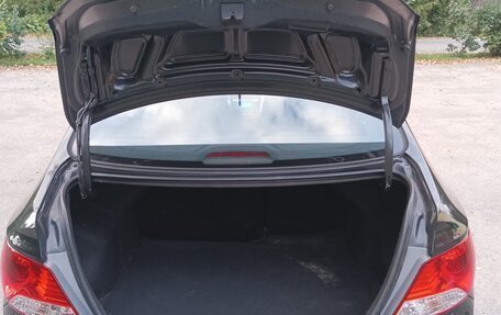 Hyundai Solaris II рестайлинг, 2014 год, 800 000 рублей, 13 фотография