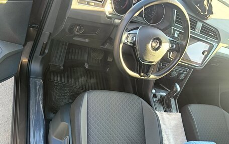Volkswagen Tiguan II, 2020 год, 2 800 000 рублей, 4 фотография