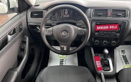Volkswagen Jetta VI, 2012 год, 1 345 000 рублей, 12 фотография