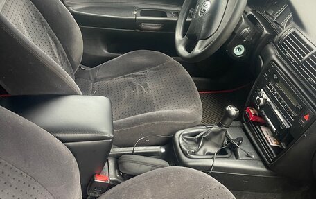 Volkswagen Passat B5+ рестайлинг, 1998 год, 220 000 рублей, 2 фотография