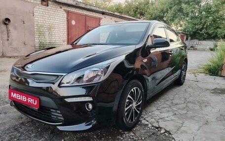 KIA Rio IV, 2018 год, 1 410 000 рублей, 6 фотография