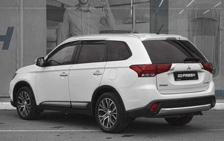 Mitsubishi Outlander III рестайлинг 3, 2015 год, 1 799 000 рублей, 2 фотография