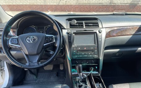 Toyota Camry, 2015 год, 2 250 000 рублей, 11 фотография