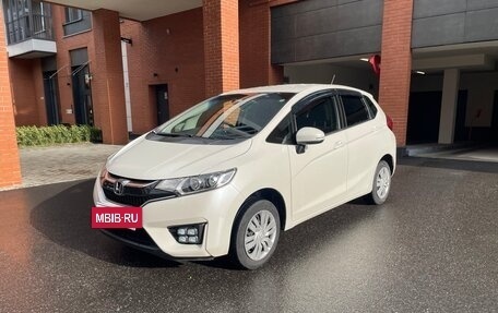 Honda Fit III, 2015 год, 1 100 000 рублей, 9 фотография
