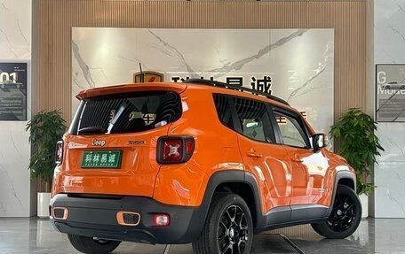 Jeep Renegade I рестайлинг, 2021 год, 1 400 000 рублей, 4 фотография