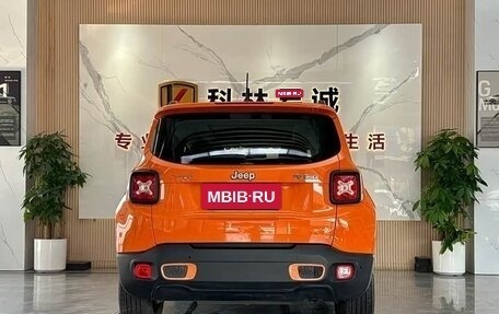 Jeep Renegade I рестайлинг, 2021 год, 1 400 000 рублей, 3 фотография