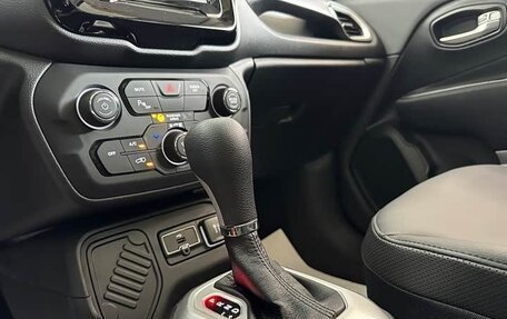 Jeep Renegade I рестайлинг, 2021 год, 1 400 000 рублей, 16 фотография