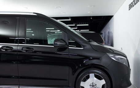 Mercedes-Benz V-Класс, 2025 год, 13 990 000 рублей, 40 фотография