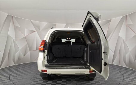 Toyota Land Cruiser Prado 150 рестайлинг 2, 2019 год, 4 795 000 рублей, 20 фотография