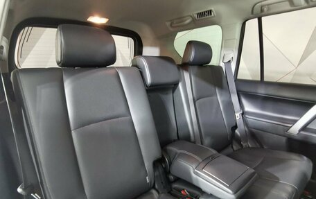 Toyota Land Cruiser Prado 150 рестайлинг 2, 2019 год, 4 795 000 рублей, 14 фотография