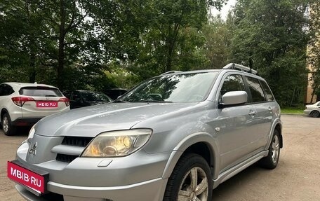 Mitsubishi Outlander III рестайлинг 3, 2007 год, 780 000 рублей, 1 фотография
