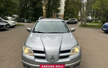 Mitsubishi Outlander III рестайлинг 3, 2007 год, 780 000 рублей, 2 фотография
