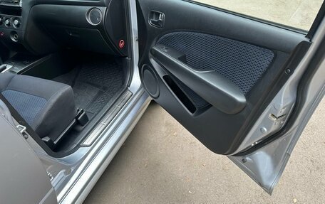 Mitsubishi Outlander III рестайлинг 3, 2007 год, 780 000 рублей, 12 фотография