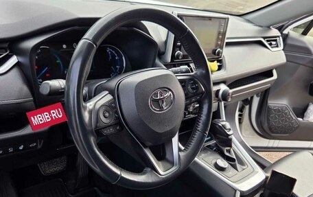 Toyota RAV4, 2020 год, 3 580 000 рублей, 5 фотография