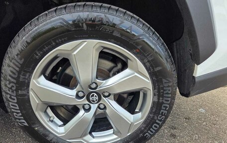 Toyota RAV4, 2020 год, 3 580 000 рублей, 28 фотография