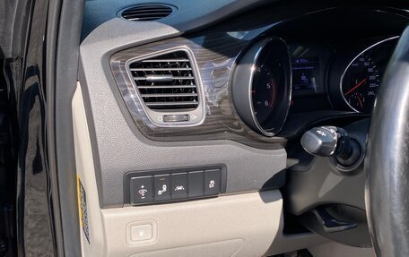 KIA Carnival III, 2019 год, 3 030 000 рублей, 8 фотография