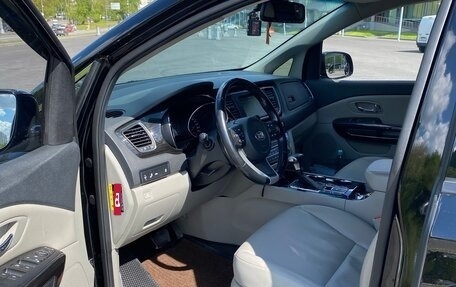 KIA Carnival III, 2019 год, 3 030 000 рублей, 22 фотография
