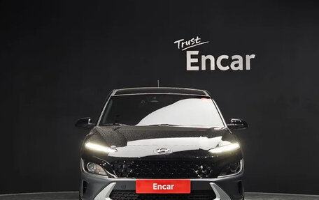 Hyundai Kona I, 2022 год, 1 560 000 рублей, 3 фотография