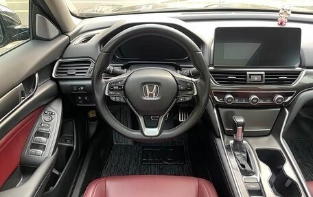Honda Accord IX рестайлинг, 2022 год, 1 910 000 рублей, 12 фотография