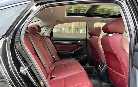 Honda Accord IX рестайлинг, 2022 год, 1 910 000 рублей, 16 фотография