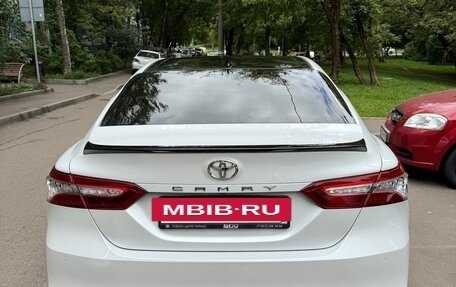 Toyota Camry, 2018 год, 2 820 000 рублей, 7 фотография