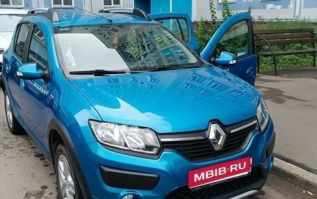 Renault Sandero II рестайлинг, 2016 год, 950 000 рублей, 1 фотография