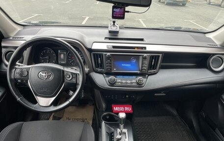 Toyota RAV4, 2016 год, 2 500 000 рублей, 13 фотография