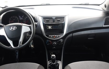 Hyundai Solaris II рестайлинг, 2011 год, 519 000 рублей, 11 фотография