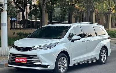 Toyota Sienna, 2022 год, 2 990 000 рублей, 1 фотография