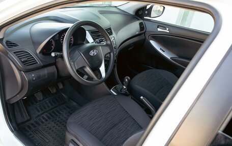 Hyundai Solaris II рестайлинг, 2016 год, 755 000 рублей, 13 фотография